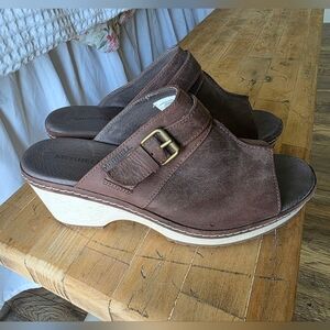 Merrell Brown Sandals Slip-On Comfort